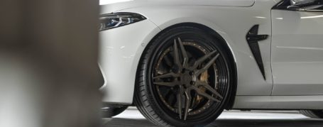 BMW M8 Competition Coupé F92 Felgen - Z-Performance Wheels - ZP.FORGED 21 Deep Concave Matte Bronze Center | Gloss Black Lip in 10x21" & 11x21"