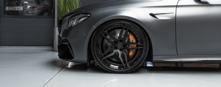 Mercedes-AMG E 63 S 4MATIC T-Modell S213 Felgen - Z-Performance Wheels - ZP.FORGED 21 Brushed Black Center | Polished Lip | Hidden Hardware in 10x21" & 11x21"