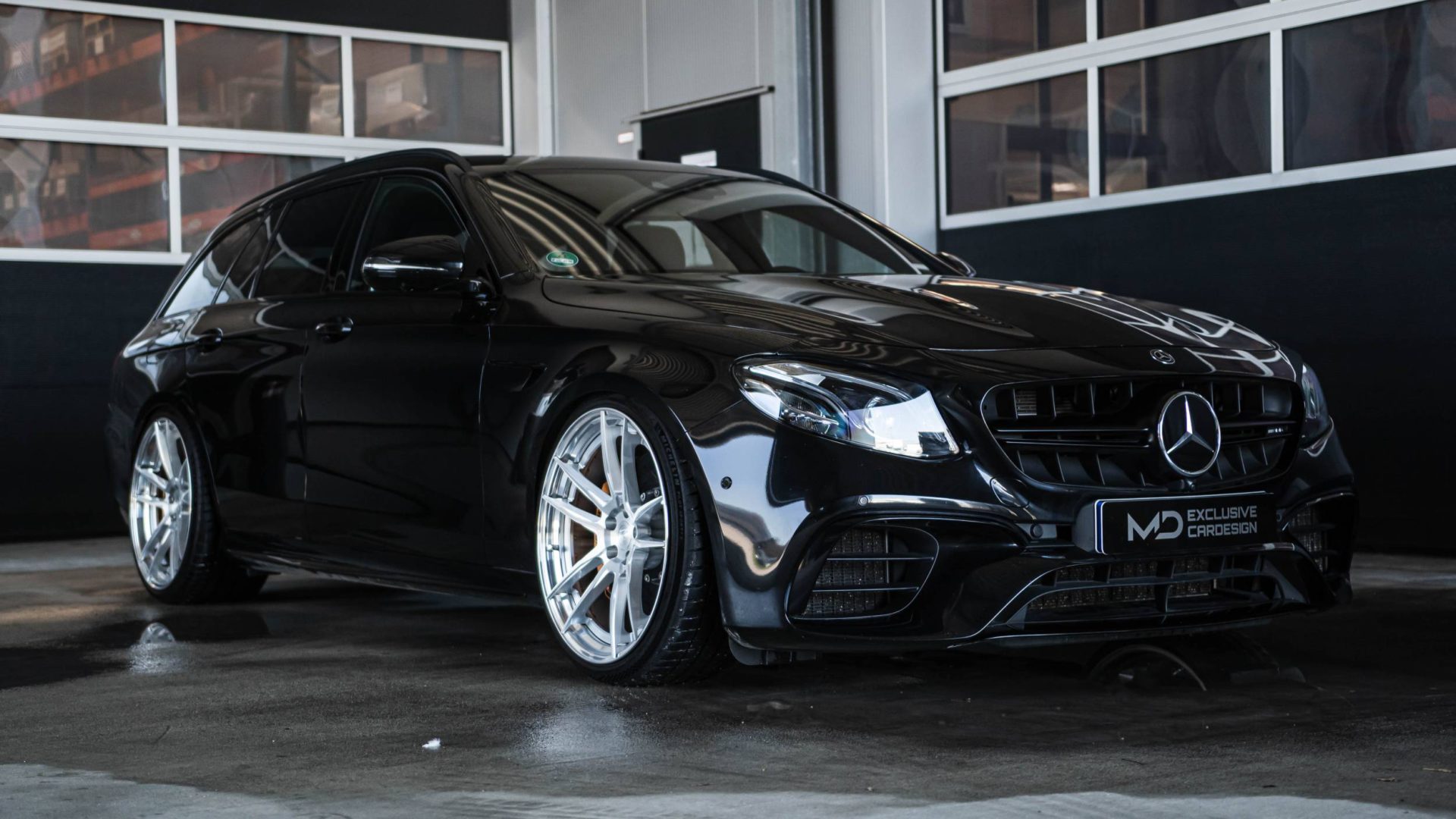 Mercedes-AMG E 63 S 4MATIC T-Model S213 Wheels - Z-Performance Wheels -  ZP.FORGED 2 Brushed Silver Center, Polished Lip